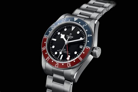 tudor's black bay bezel